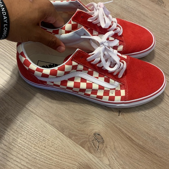 Sneakers - Picture 1 of 4